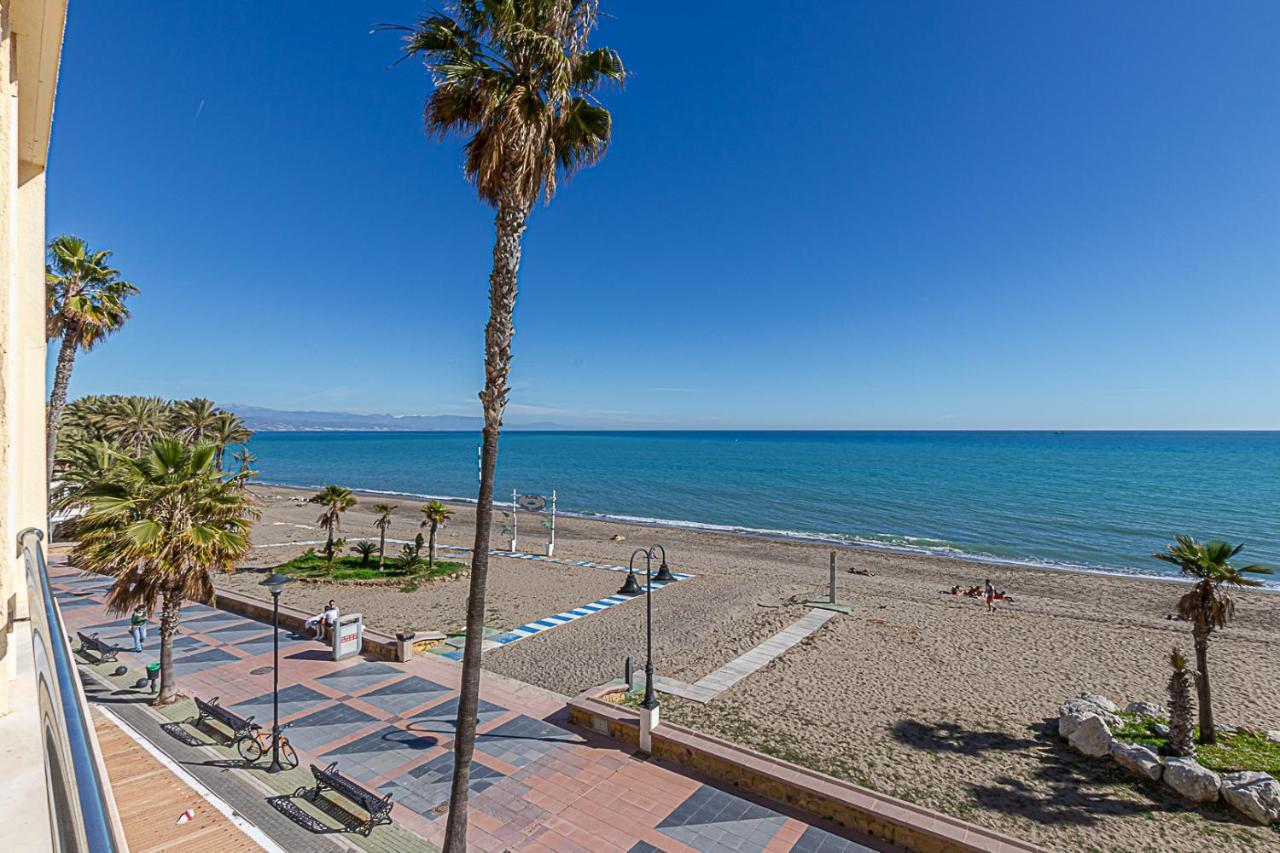 Fantastic Views , On The Beach Best Location In Τορρεμολίνος Εξωτερικό φωτογραφία